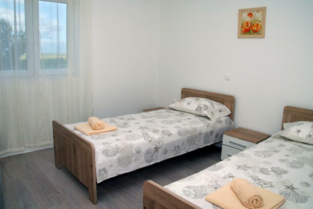 Holiday Home Luka Zara Esterno foto